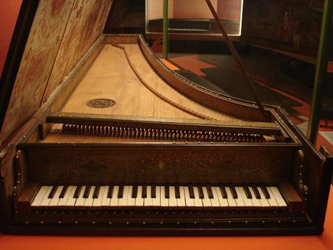 Image of a two monochord